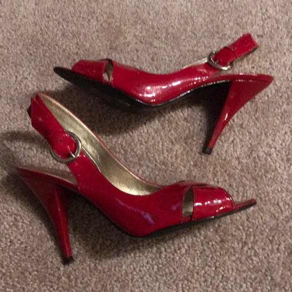BCBG Peep Toe Heels - Picture 2 of 5